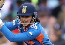 स्मृती मानधना हिने इतिहास रचला, पुरुष आणि महिलांच्या T20 मध्ये पहिली फलंदाज ठरली…
