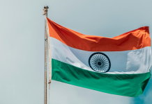 Indian Flag History: In 1906, the first Indian flag rose in Calcutta and became a symbol of the dawn of freedom: The story of how the Tiranga evolved into what we salute today