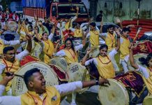 Dhol-tasha troupes in Pune cover drums with bedsheets, mattresses to turn down the volume