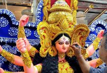 From flavours of Kolkata to cultural shows, Durga Puja brings Bengali traditions to Pune city